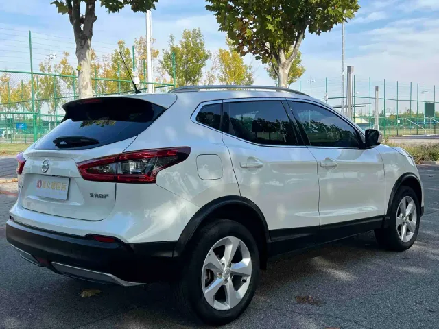 Nissan Qashqai — Фото автомобиля 7