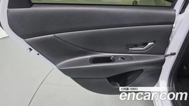 Hyundai Avante CN7 — Фото автомобиля 25