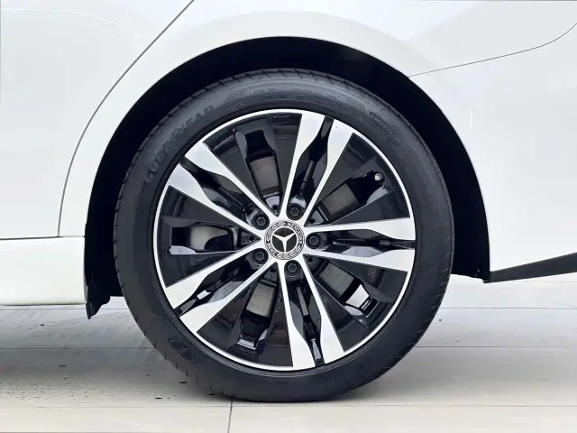 Mercedes-Benz C-Class — Фото автомобиля 10