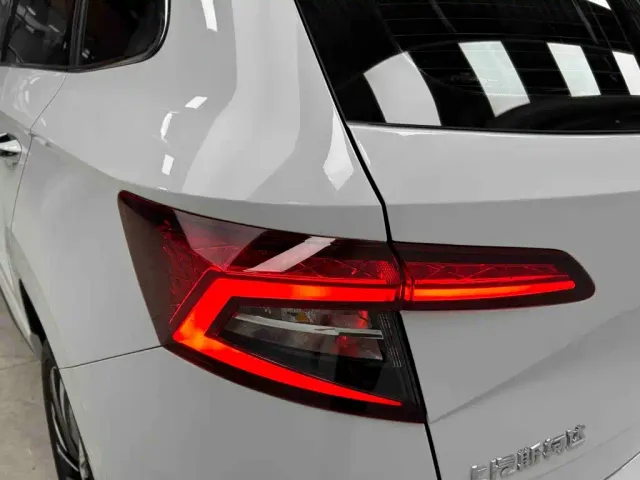 Skoda Karoq — Фото автомобиля 24