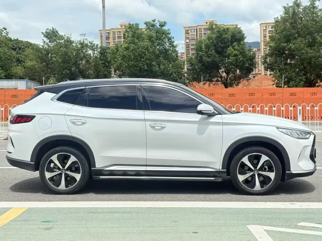 BYD Song PLUS — Фото автомобиля 4