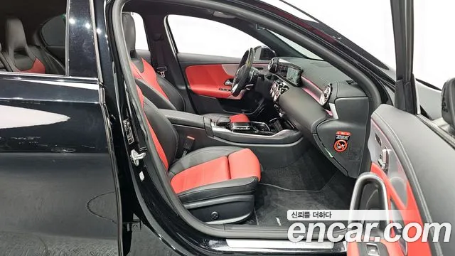 Mercedes-Benz A-Class — Фото автомобиля 11