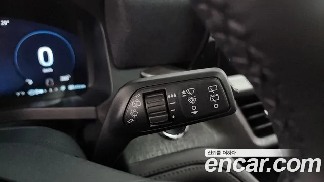 Ford Explorer — Фото автомобиля 25