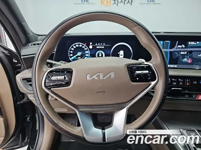 Kia K8 — Фото автомобиля 9