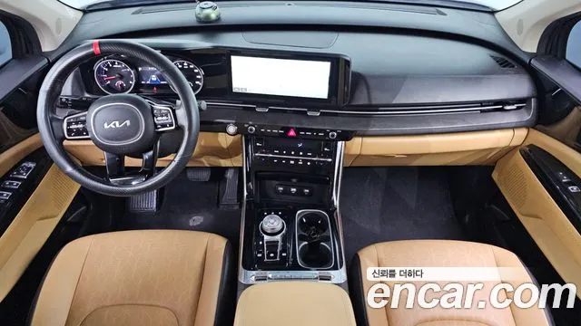 Kia Carnival — Фото автомобиля 7