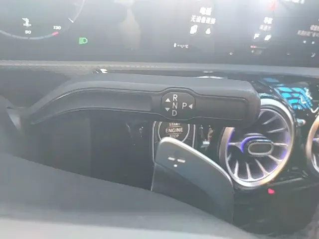 Mercedes-Benz A-Class — Фото автомобиля 13