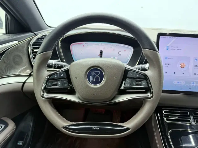 BYD Han — Фото автомобиля 5