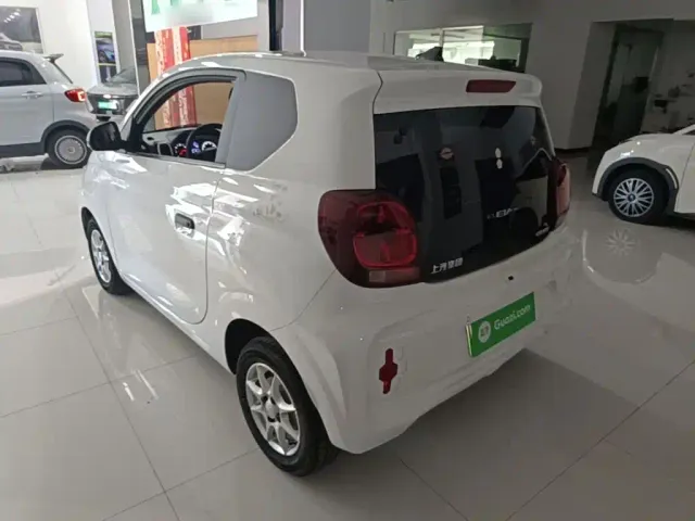 Roewe Clever — Фото автомобиля 4