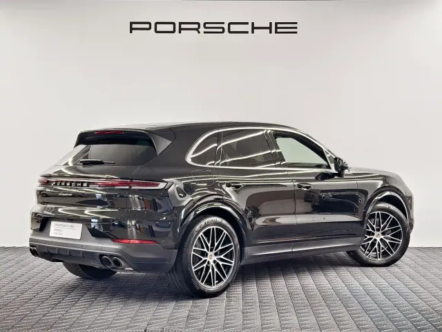 Porsche Cayenne — Фото автомобиля 8
