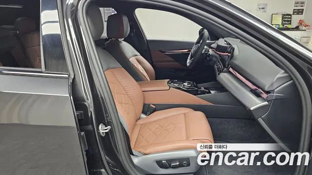 BMW 5-Series 5 серия (G60) 530i xDrive M Sport — Фото автомобиля 11
