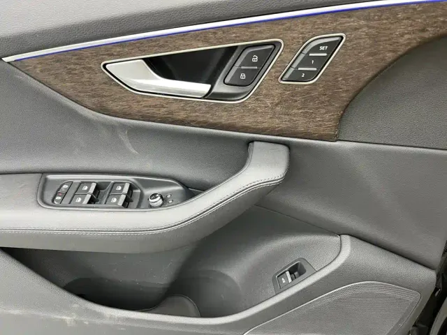 Audi Q7 — Фото автомобиля 18