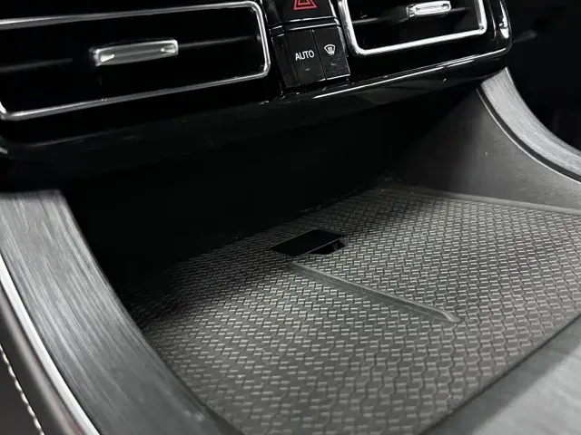 GAC Trumpchi GS8 — Фото автомобиля 19