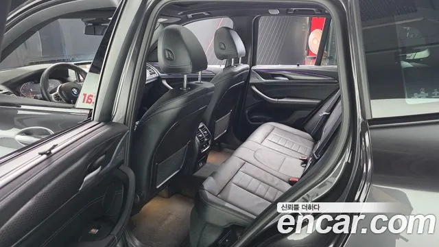 BMW X3 xDrive 20i M Sport Pro — Фото автомобиля 25