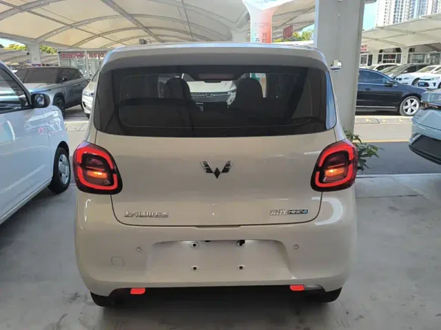 Wuling Hongguang Mini EV — Фото автомобиля 5