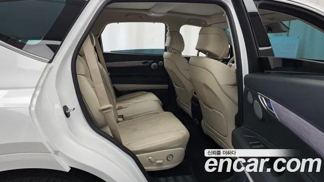 Genesis GV80 — Фото автомобиля 17