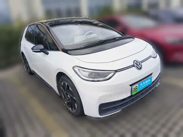 Volkswagen ID.3 — Фото автомобиля 3