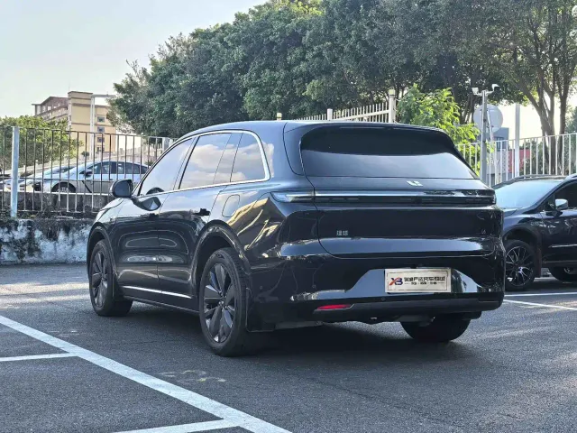 Li Auto L6 — Фото автомобиля 5