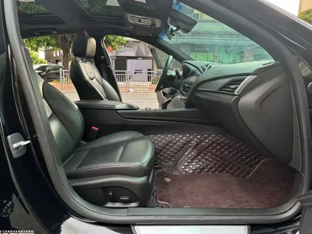 Cadillac CT5 — Фото автомобиля 10