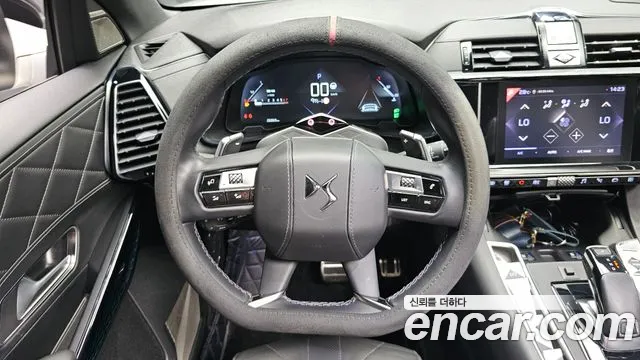 Citroen-DS DS7 — Фото автомобиля 15