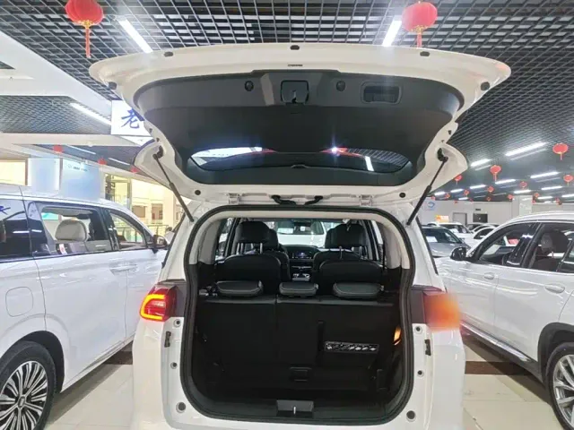 GAC Trumpchi M6 — Фото автомобиля 18