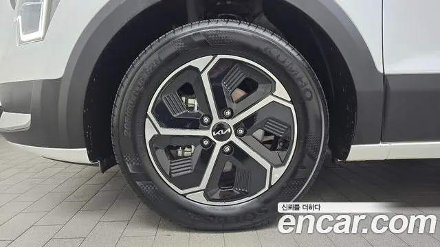 Kia Niro The All New — Фото автомобиля 5