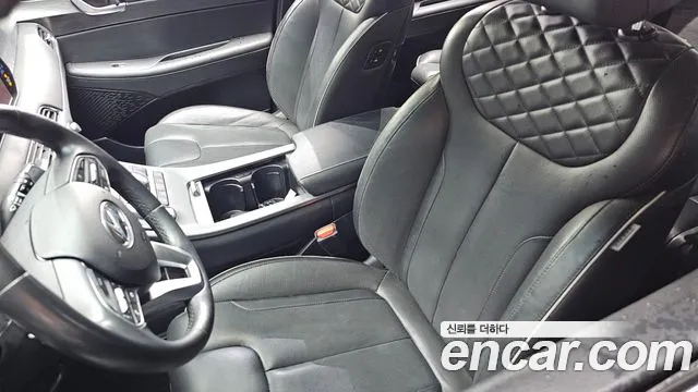Hyundai Palisade Palisade Дизель 2.2 2WD — Фото автомобиля 28