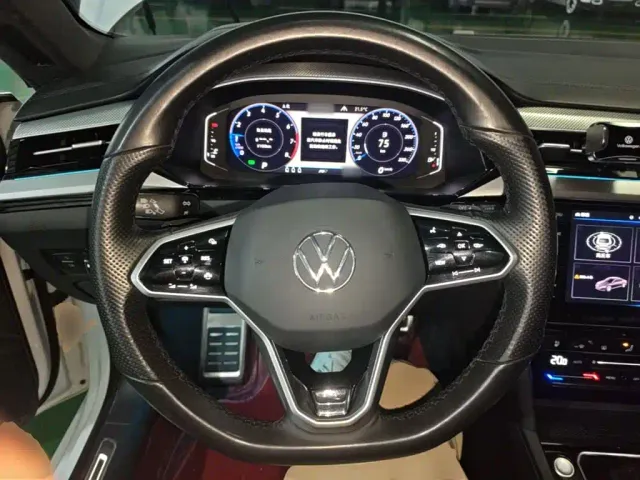 Volkswagen CC — Фото автомобиля 10