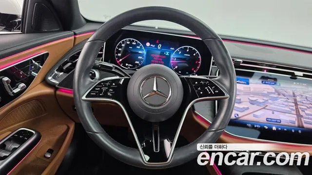 Mercedes-Benz E-Class — Фото автомобиля 15