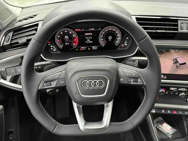 Audi Q3 — Фото автомобиля 8