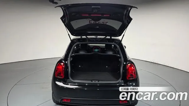 MINI Cooper — Фото автомобиля 26