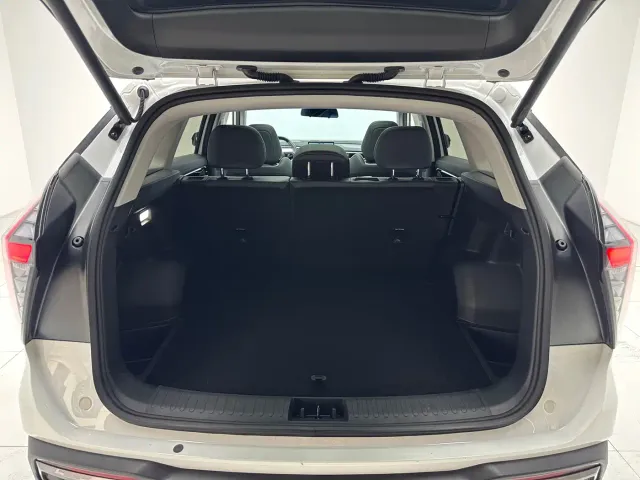Geely Boyue L — Фото автомобиля 21