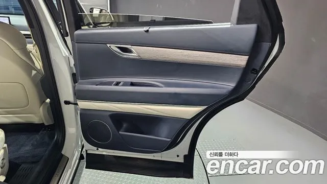Genesis GV80 2.5T Бензин AWD — Фото автомобиля 24