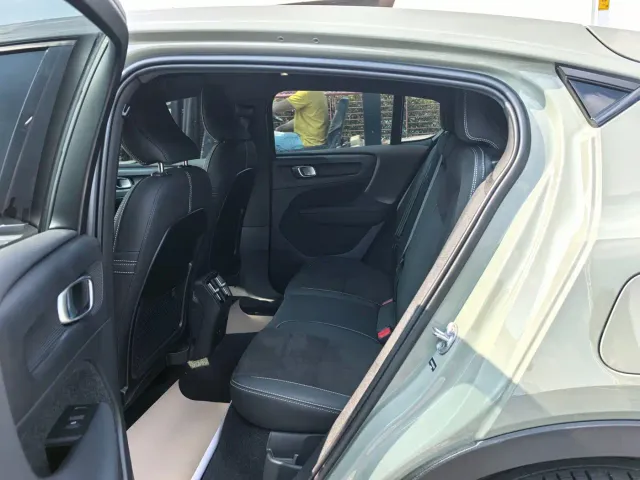 Volvo C40 — Фото автомобиля 14