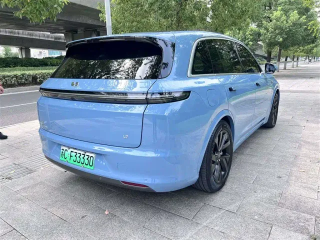 Li Auto L7 — Фото автомобиля 19
