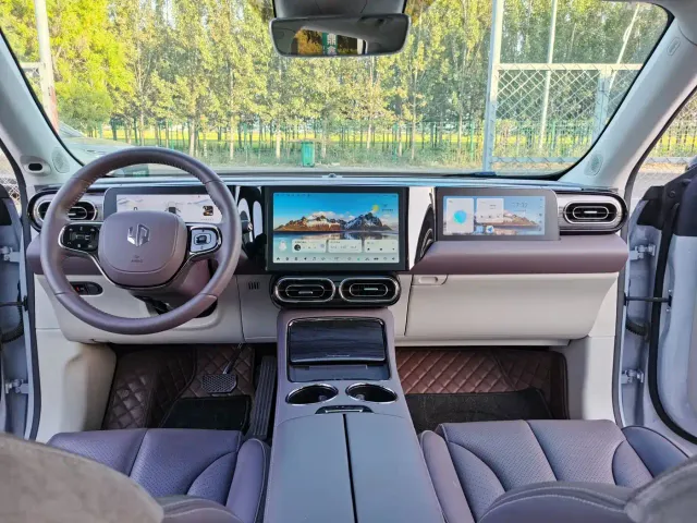 Leapmotor C11 — Фото автомобиля 7