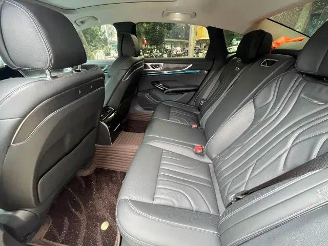 Hongqi H9 — Фото автомобиля 9