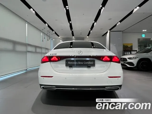 Mercedes-Benz E-Class W214 — Фото автомобиля 4