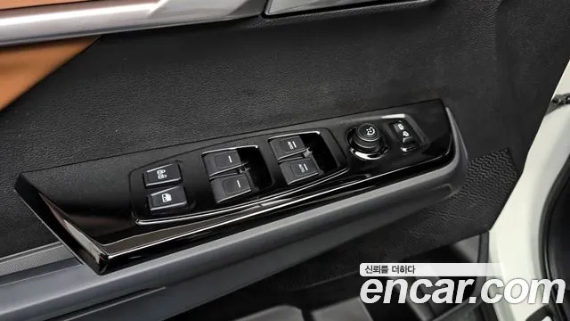 KG_Mobility_Ssangyong Torres Новый Torres Бензин 1.5 2WD — Фото автомобиля 17