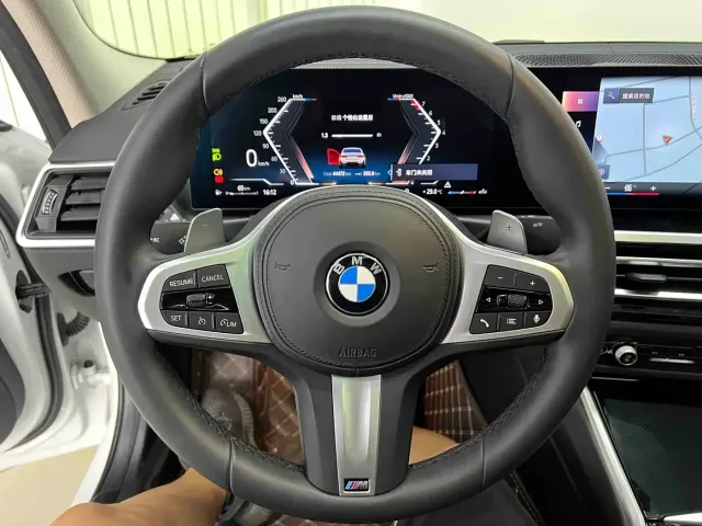 BMW 3 Series — Фото автомобиля 11
