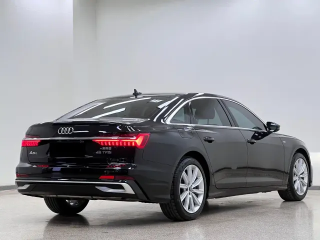 Audi A6L — Фото автомобиля 11