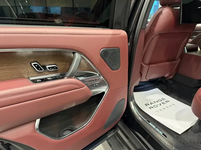 Land Rover Range Rover — Фото автомобиля 16