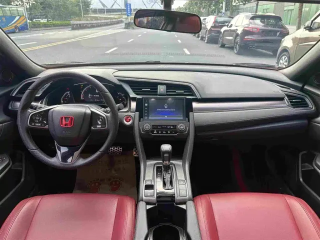 Honda Civic — Фото автомобиля 5