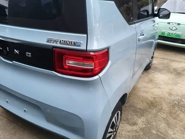 Wuling Hongguang Mini EV — Фото автомобиля 7