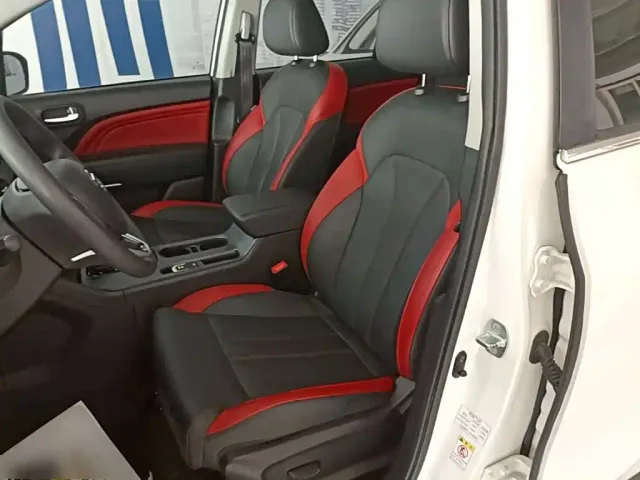 GAC Trumpchi Trumpchi GS3 2022 POWER 270T Auto Premium Edition — Фото автомобиля 14