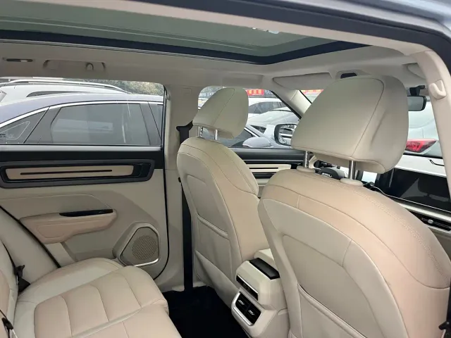 Geely ICON — Фото автомобиля 14