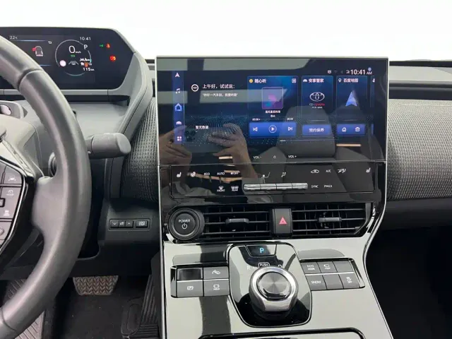 Toyota FAW bZ4X — Фото автомобиля 12