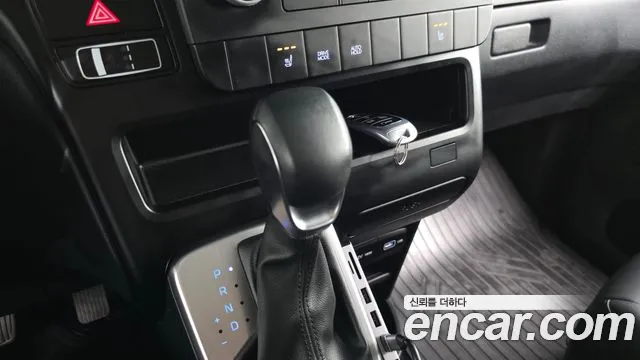 Hyundai Staria Staria L3.5 Карго 5 мест — Фото автомобиля 8