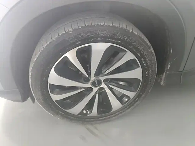 BYD Song PLUS — Фото автомобиля 22