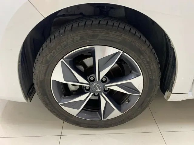 GAC Trumpchi M6 — Фото автомобиля 10