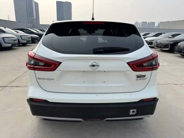 Nissan Qashqai — Фото автомобиля 7